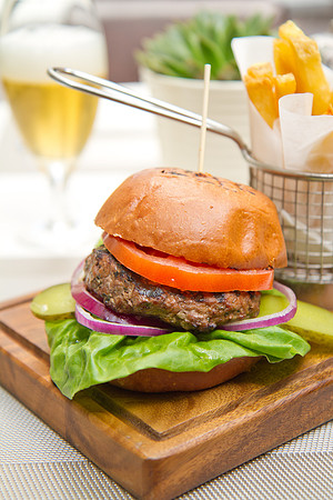 _MG_2216_Burger_LGardiner