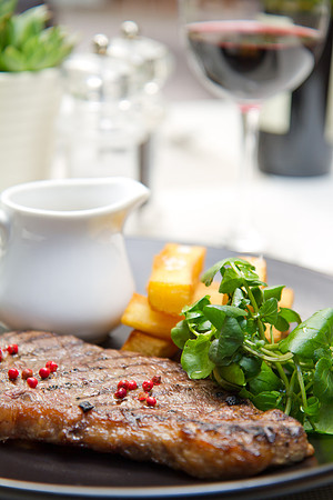 _MG_2254_Steak&Chips_LGardiner