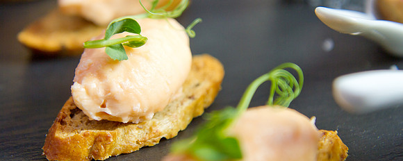 IMG_1016_TheWesley_FoodBanners_LGardiner